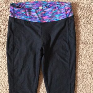 Ankle cropped workout legging with pockets